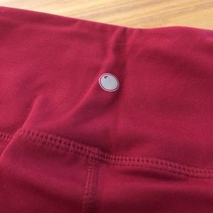 Yogalicious Lux Magenta Crop leggings